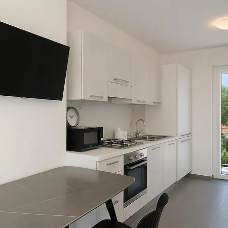 Apartment Fancy Penthouse With Hot Tub Lignano Sabbiadoro