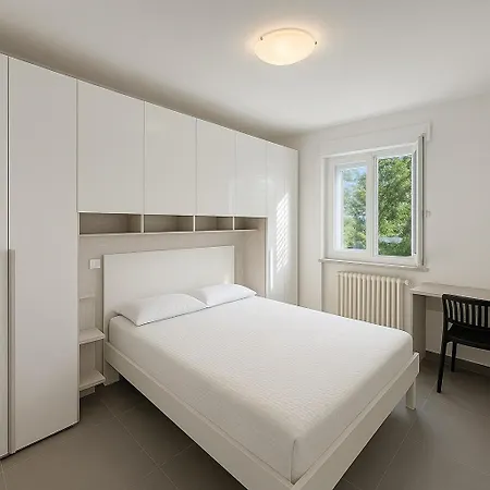 Fancy Penthouse With Hot Tub Lignano Sabbiadoro